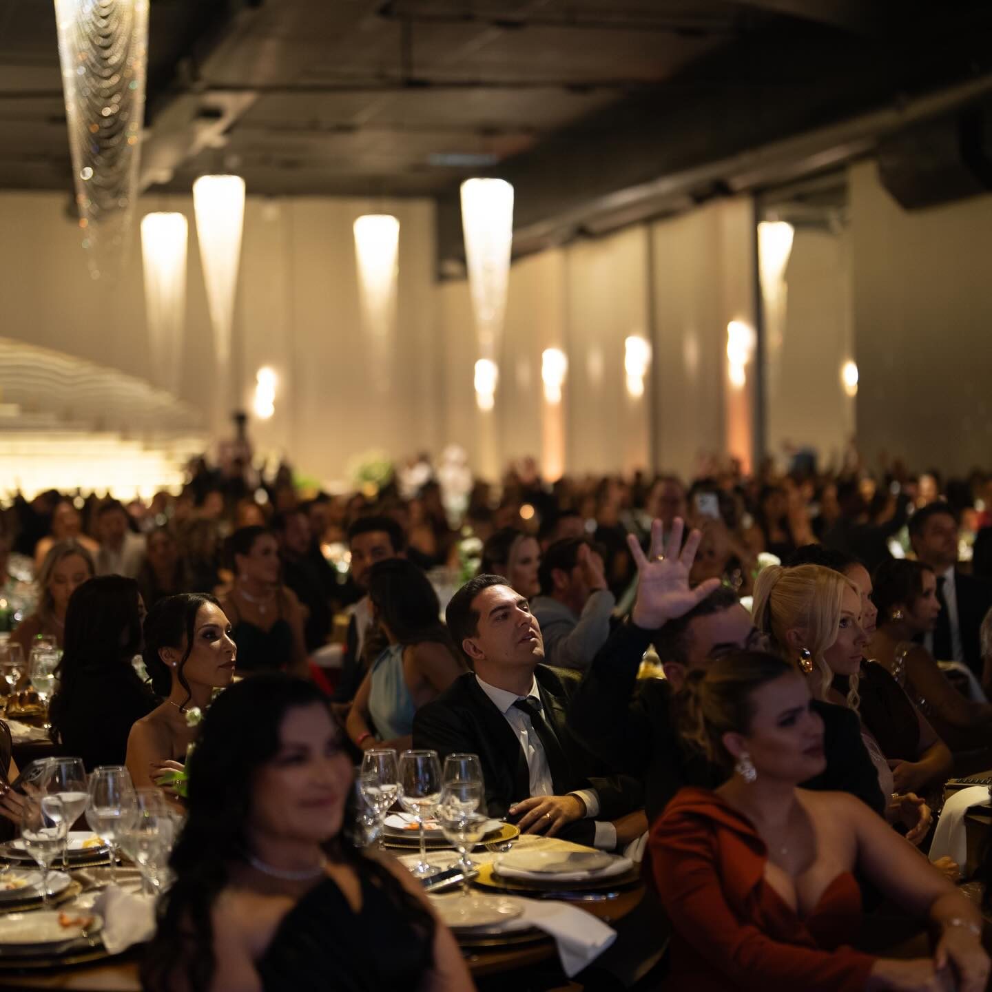Salão de gala com lustres